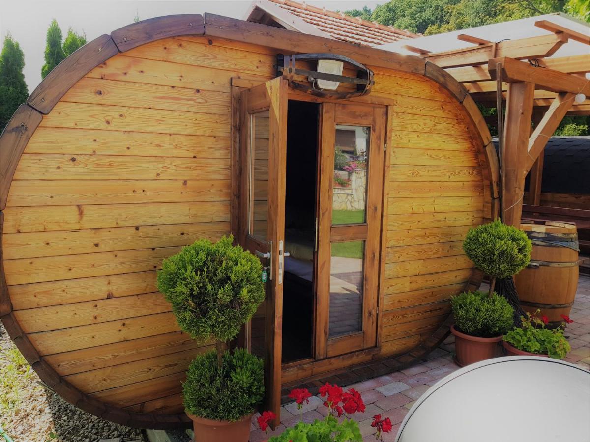 Penzión Zlatá Putňa Vinicky Exterior foto
