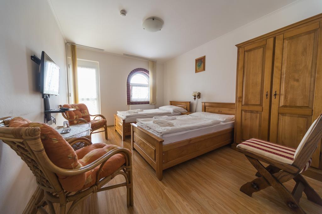 Penzión Zlatá Putňa Vinicky Exterior foto